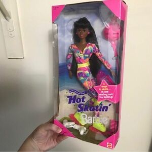Barbie Hot Skatin' Doll with Colorful Outfit Vintage